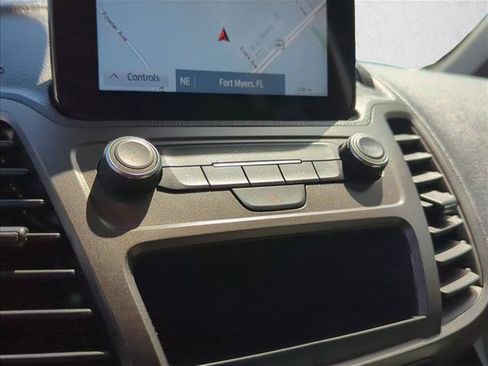 Used 2019 Ford Transit Connect XLT FWD image 17