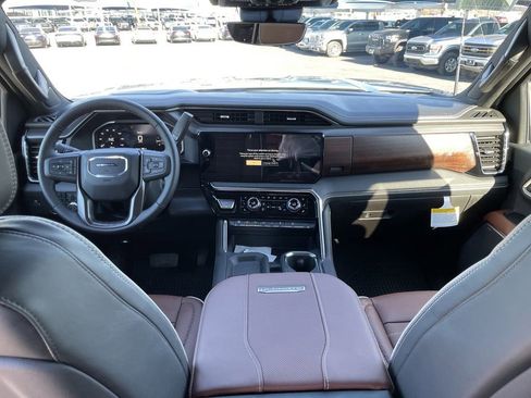 New 2026 GMC Sierra 2500 Denali Ultimate image 13