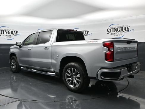 Used 2021 Chevrolet Silverado 1500 RST w/ Convenience Package II AWD/4WD image 5