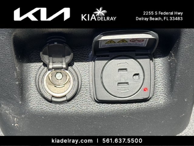 Certified 2022 Kia Telluride SX w/ SX Prestige Package AWD/4WD image 16