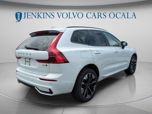 New 2026 Volvo XC60 B5 Plus w/ Climate Package AWD/4WD image 3