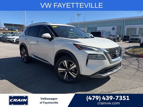 Used 2023 Nissan Rogue SL w/ SL Premium Package image 1