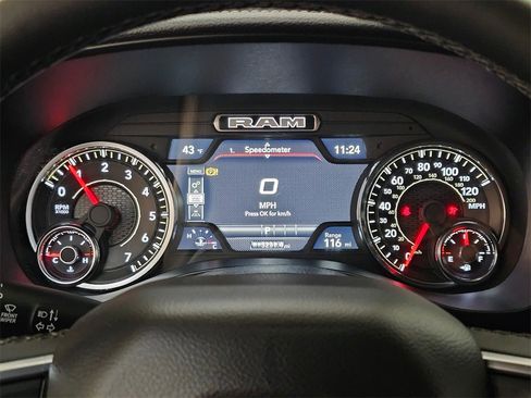 Used 2025 RAM 1500 Laramie image 25