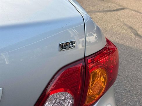 Used 2010 Toyota Corolla LE image 31