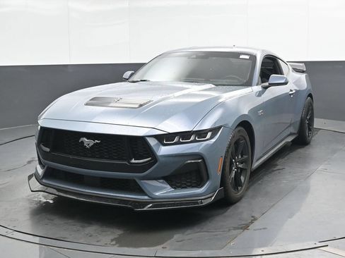 Used 2024 Ford Mustang GT RWD image 6