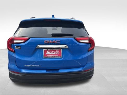 Certified 2024 GMC Terrain SLE w/ Driver Convenience Package image 24