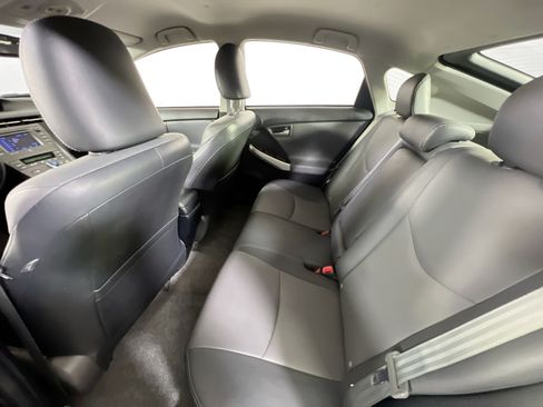 Used 2015 Toyota Prius Four FWD image 22