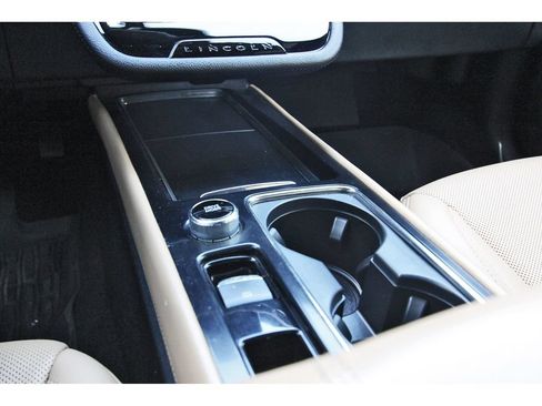 Used 2022 Lincoln Corsair Reserve w/ Luxury Package FWD image 30