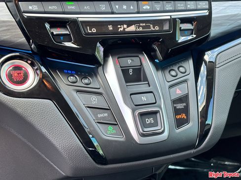 Used 2026 Honda Odyssey Elite image 30