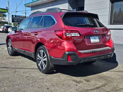 Used 2019 Subaru Outback 3.6R Limited AWD/4WD image 3
