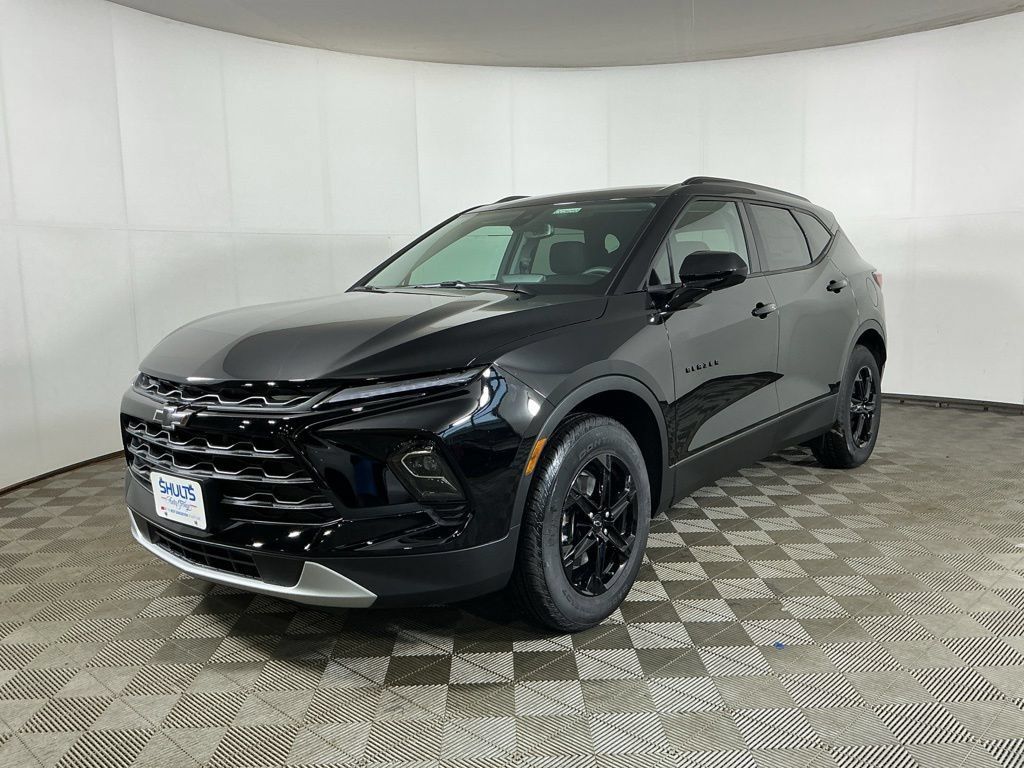 New 2026 Chevrolet Blazer LT w/ Convenience Package AWD/4WD image 3