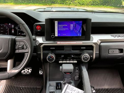 Used 2026 Toyota Tacoma TRD Sport AWD/4WD image 9