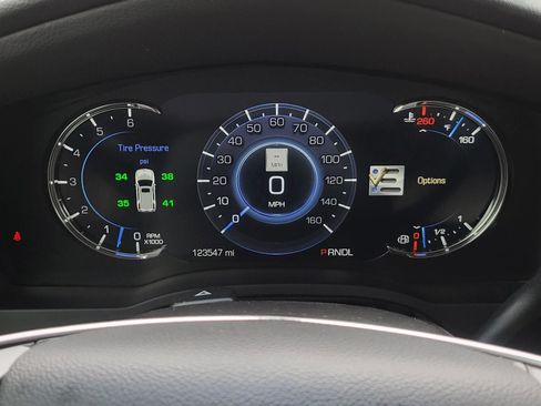 Used 2020 Cadillac Escalade Luxury AWD/4WD image 34