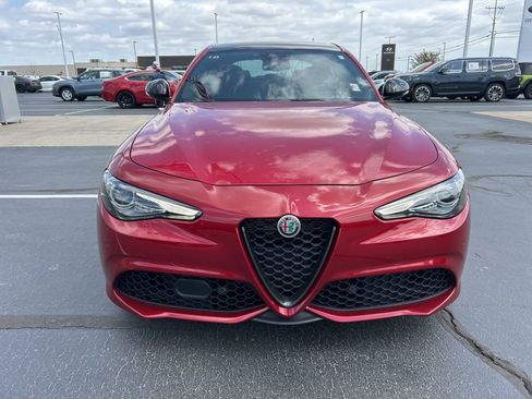 Used 2023 Alfa Romeo Giulia Veloce image 23