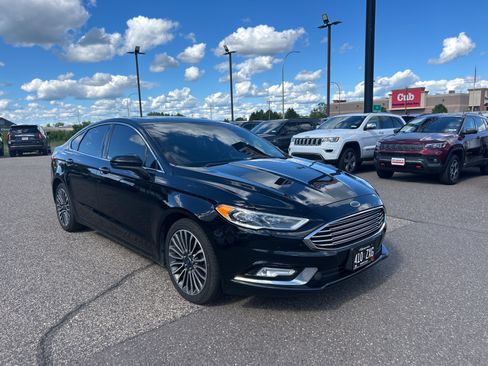Used 2017 Ford Fusion Titanium AWD/4WD image 6