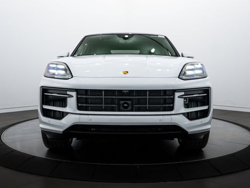 New 2026 Porsche Cayenne E-Hybrid Coupe image 10