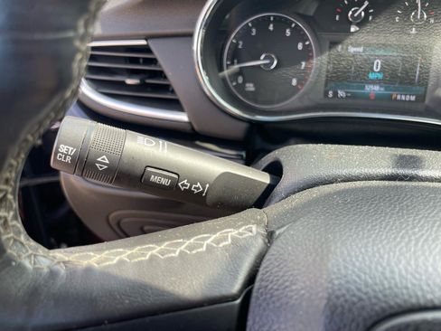 Used 2017 Buick Encore Essence FWD image 40