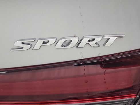 Certified 2025 Honda Civic Sport image 10