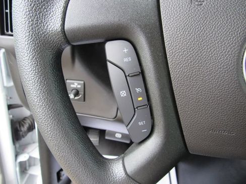 Used 2025 Chevrolet Express 2500 w/ Driver Convenience Package RWD image 16