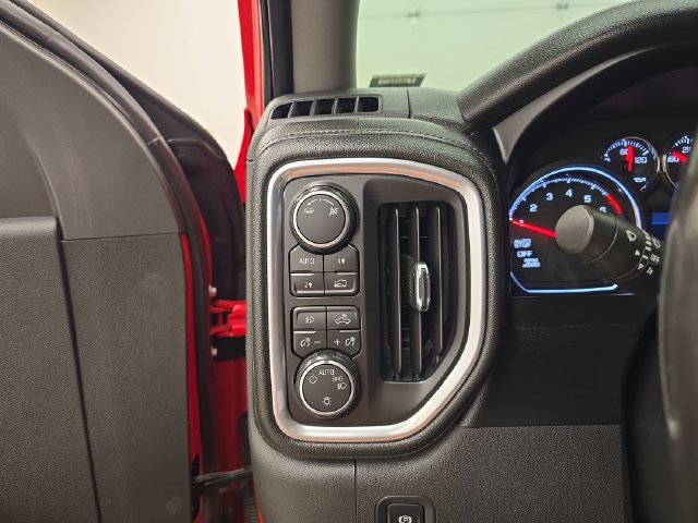 Used 2019 Chevrolet Silverado 1500 RST w/ All-Star Edition AWD/4WD image 34