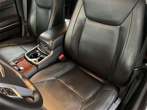 Used 2014 Chrysler 300 AWD w/ Driver Convenience Group image 19