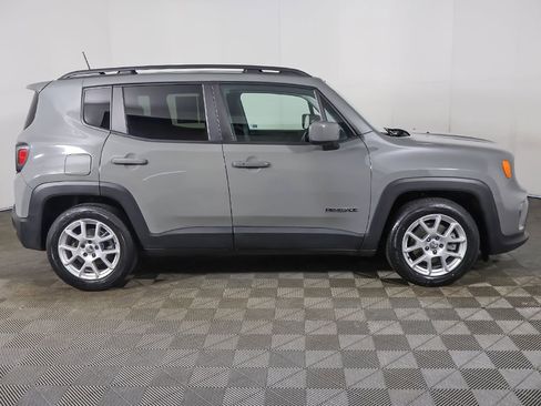 Used 2021 Jeep Renegade Latitude w/ Convenience Group FWD image 17