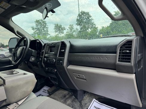 Used 2017 Ford F350 XL w/ Power Equipment Group AWD/4WD image 18