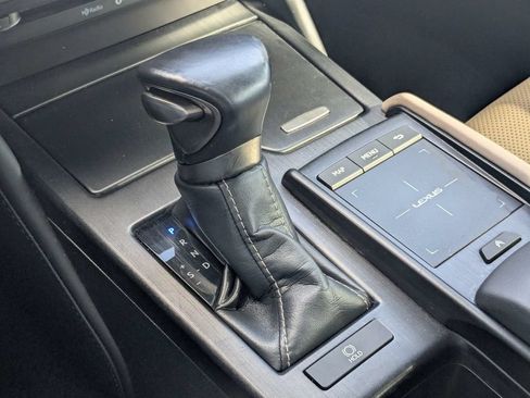 Used 2019 Lexus ES 350 w/ Premium Package FWD image 39