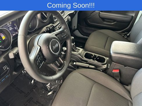 Used 2023 Jeep Wrangler Unlimited w/ Convenience Group image 10