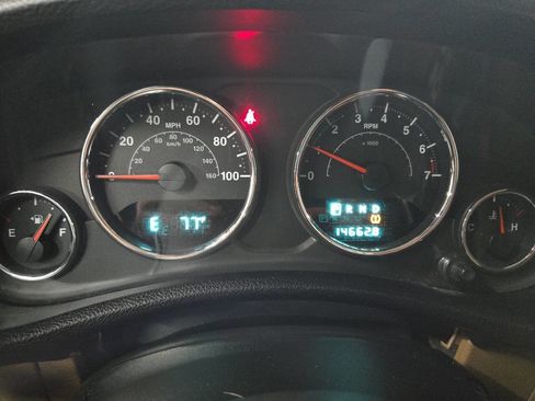 Used 2013 Jeep Wrangler Unlimited Sahara w/ Trailer Tow Group image 14