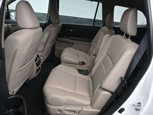 Certified 2022 Honda Pilot Touring image 12