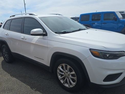 Used 2020 Jeep Cherokee Latitude FWD image 10