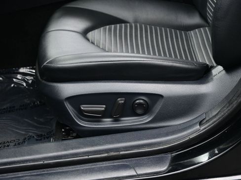 Used 2024 Toyota Camry SE FWD image 11