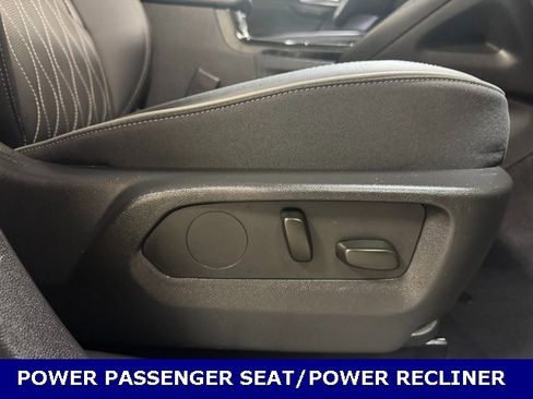 Used 2023 Buick Envision Avenir image 27