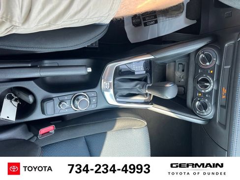 Used 2020 Toyota Yaris LE FWD image 22
