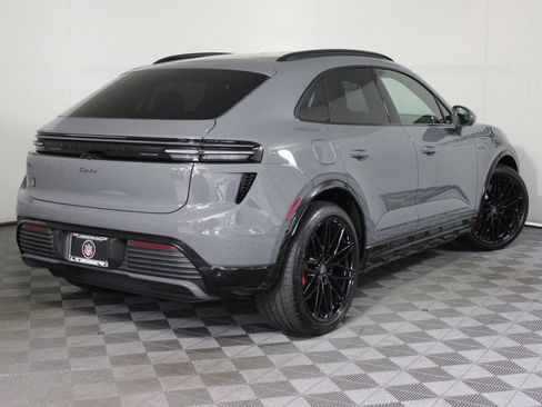 Used 2025 Porsche Macan Turbo Electric image 7
