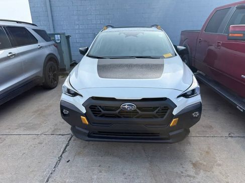 Used 2025 Subaru Crosstrek 2.5i Wilderness AWD/4WD image 2
