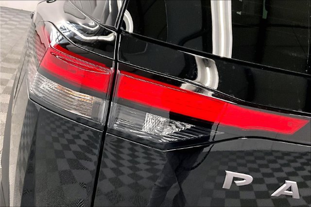 New 2026 Nissan Pathfinder Platinum w/ Cargo Package AWD/4WD image 18