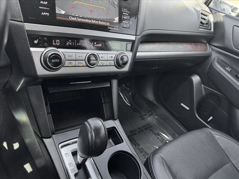 Used 2016 Subaru Outback 2.5i Limited image 16