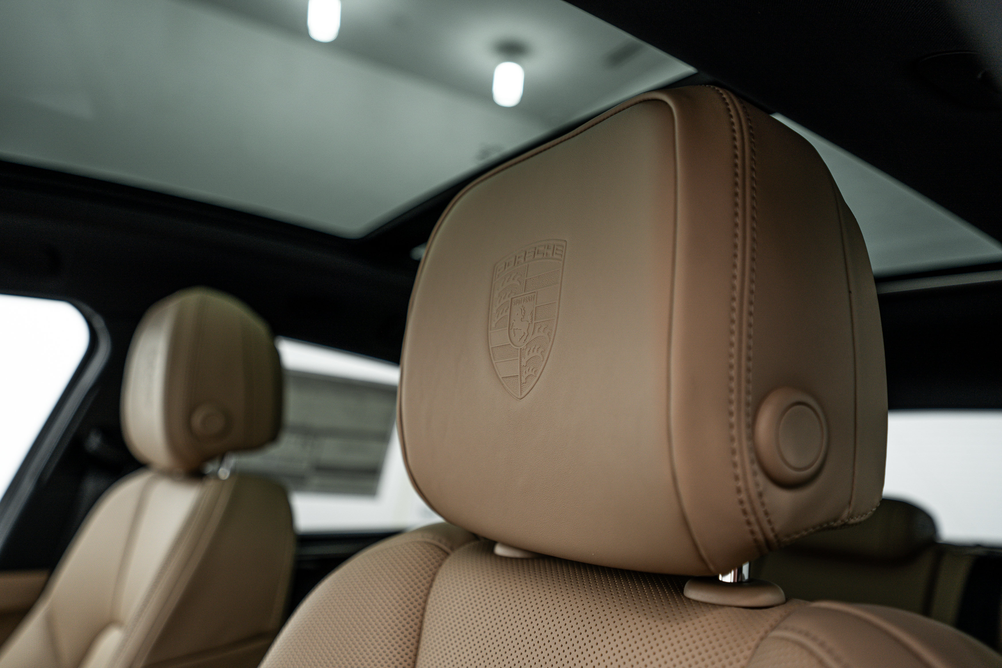 Certified 2026 Porsche Macan AWD/4WD image 19