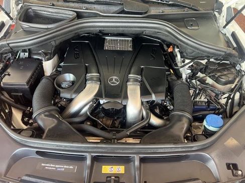 Used 2018 Mercedes-Benz GLS 550 4MATIC image 11