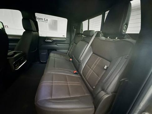 Used 2024 Chevrolet Silverado 2500 High Country image 28