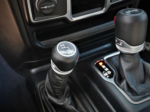 Used 2021 Jeep Wrangler Unlimited Sport AWD/4WD image 16