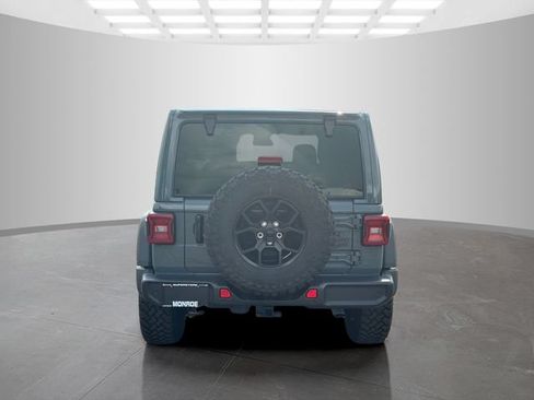 Used 2025 Jeep Wrangler Unlimited Sport AWD/4WD image 6