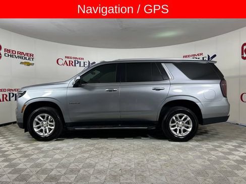 Used 2025 Chevrolet Tahoe LS RWD image 4
