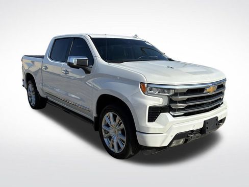 Used 2023 Chevrolet Silverado 1500 High Country AWD/4WD image 3