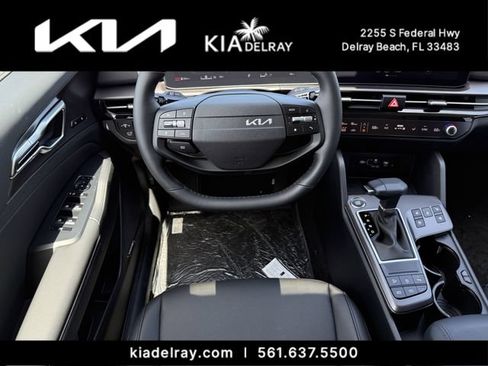 New 2026 Kia Sportage SX FWD image 12