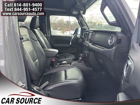 Used 2021 Jeep Wrangler Unlimited Sahara w/ Cold Weather Group image 41