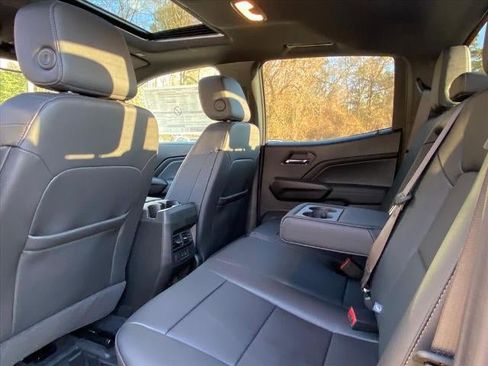 New 2026 GMC Canyon Elevation w/ Convenience Package image 24