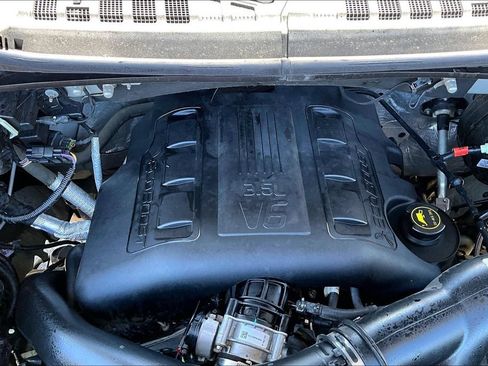 Used 2015 Ford F150 XLT AWD/4WD image 31